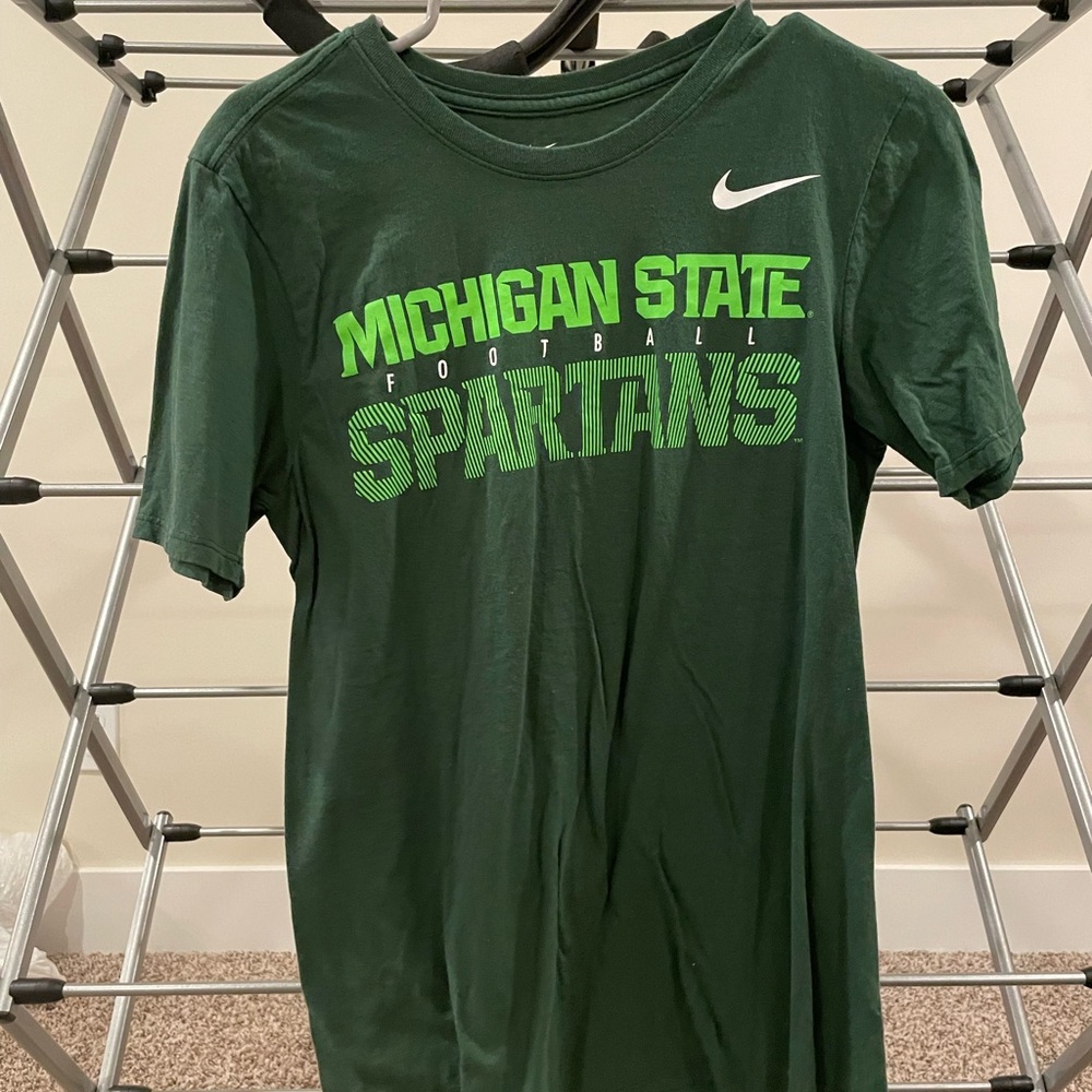 Nike MSU shirt